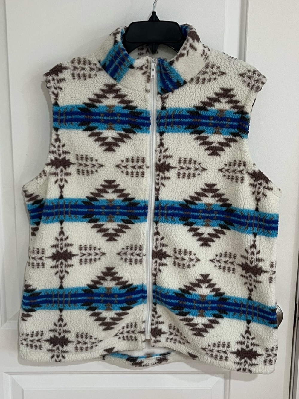 Cozy Aztec Sherpa Zip Vest in Cream & Blue